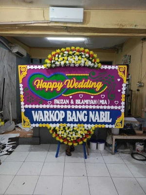 Papan Bunga di Kihiyang Binong